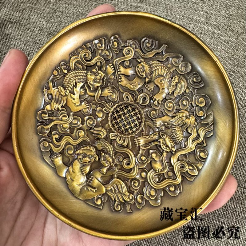 Vintage Collectible Dishes - 옛날 컬렉션 수제 사자 자수 볼
